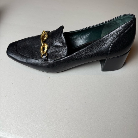 Tory Burch Jessa Black Leather Loafers with Gold Horse Motif, size 9.5, preloved - Picture 6 of 12